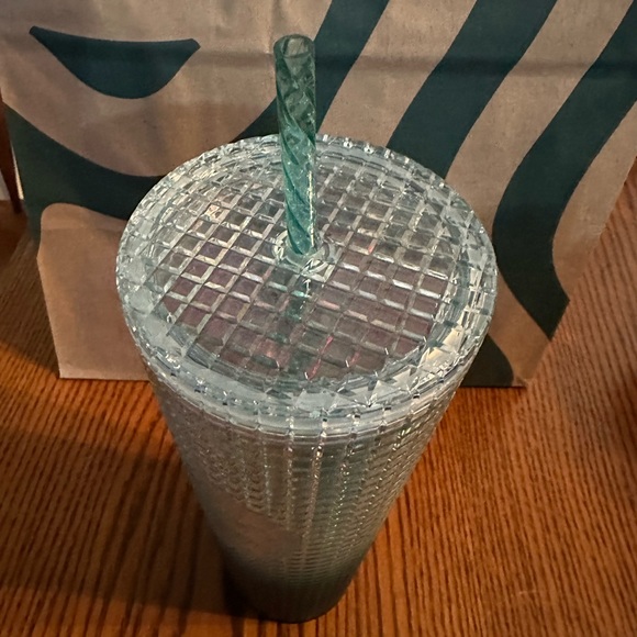 New Starbucks 2023 Jade Green, Gradient Grid 24oz Cup Tumbler Ombre - Picture 3 of 6